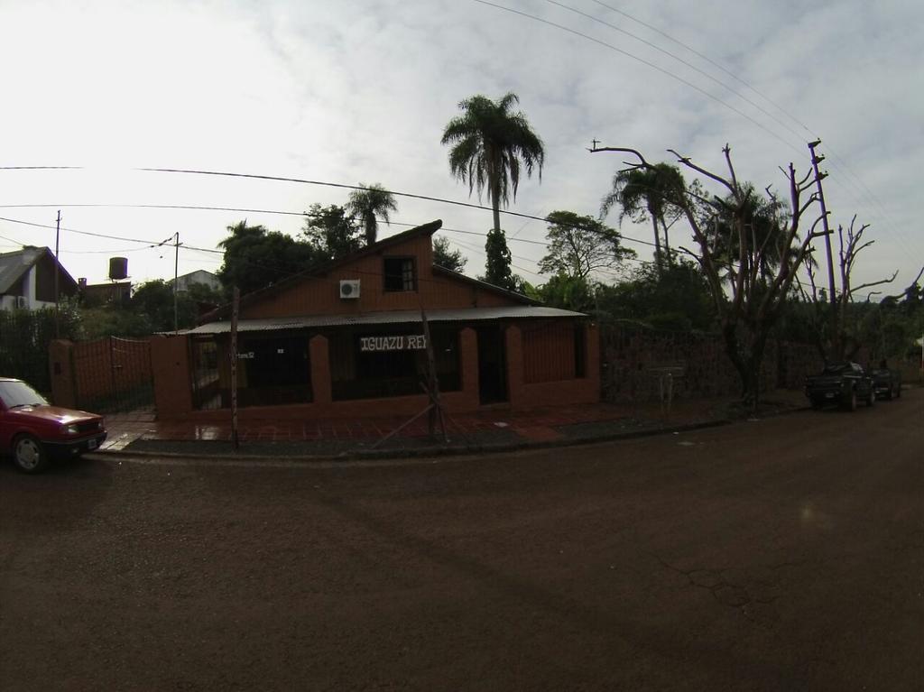 Iguazu Rey Hostel Puerto Iguazú Exteriör bild