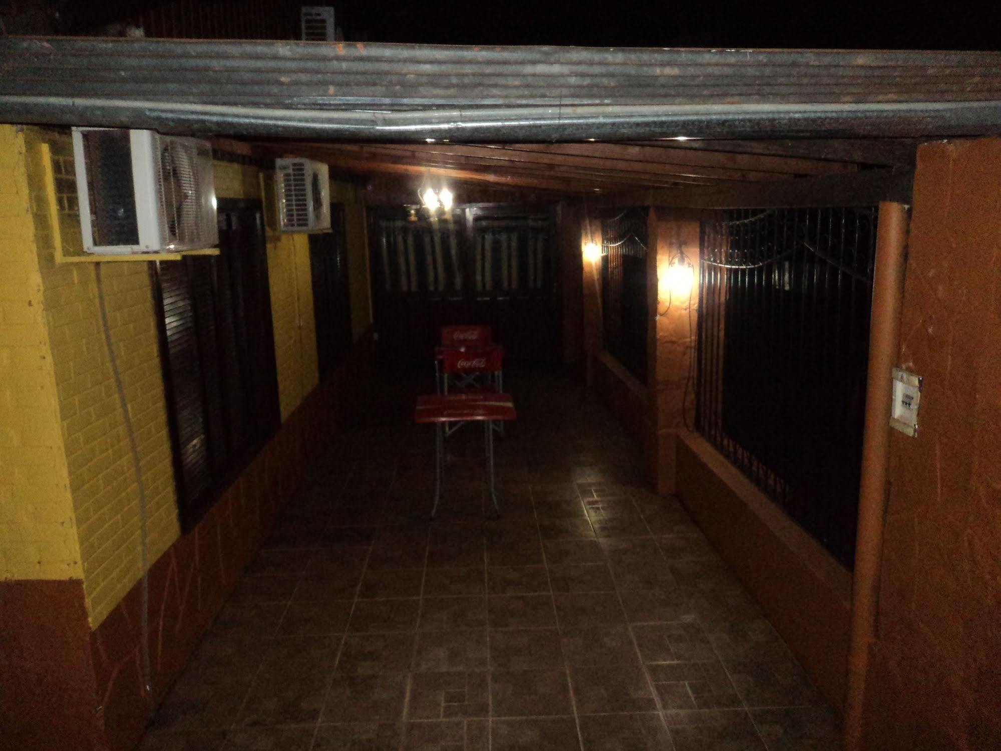 Iguazu Rey Hostel Puerto Iguazú Exteriör bild